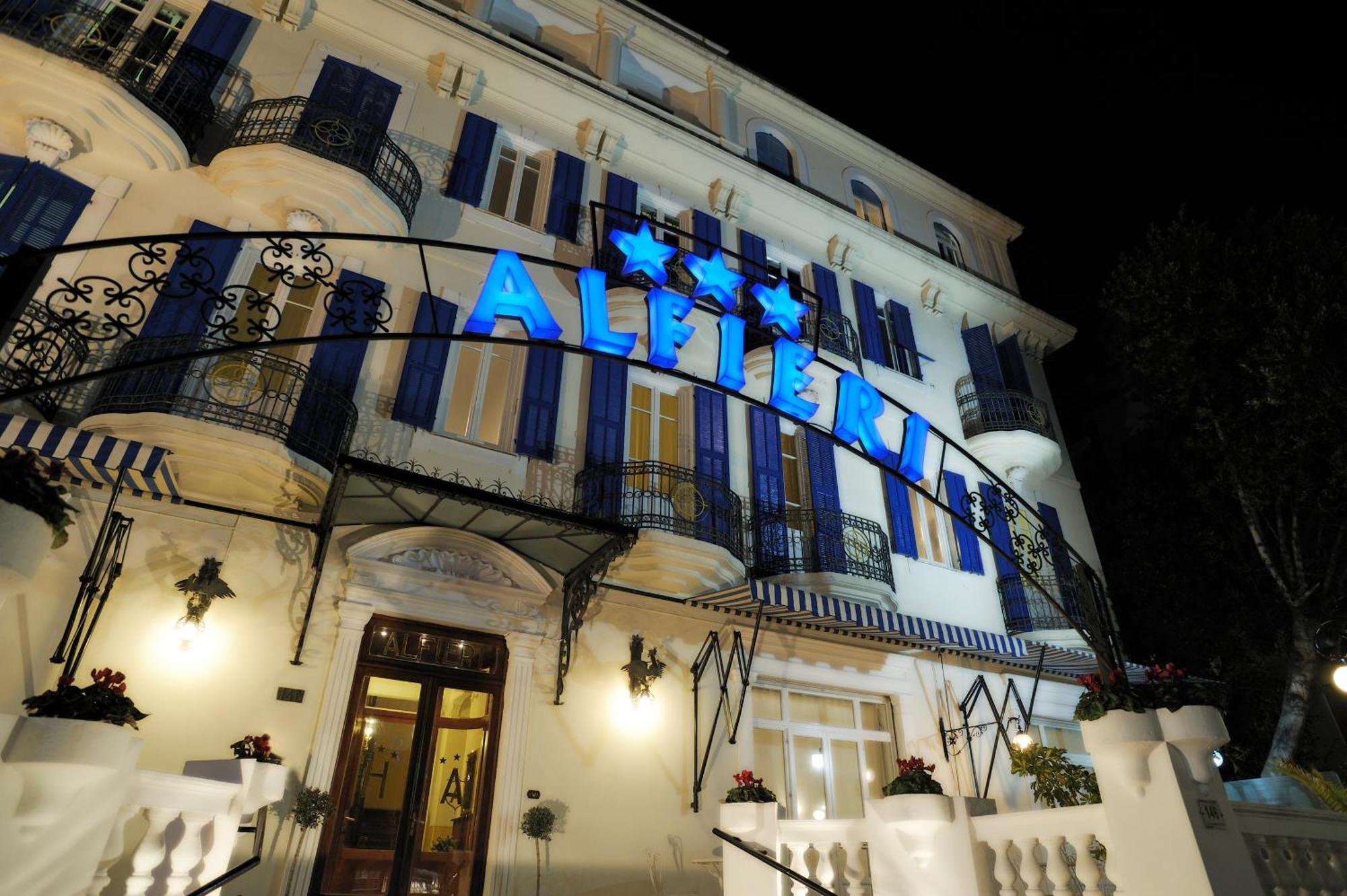 Hotel Alfieri Alassio Exterior photo