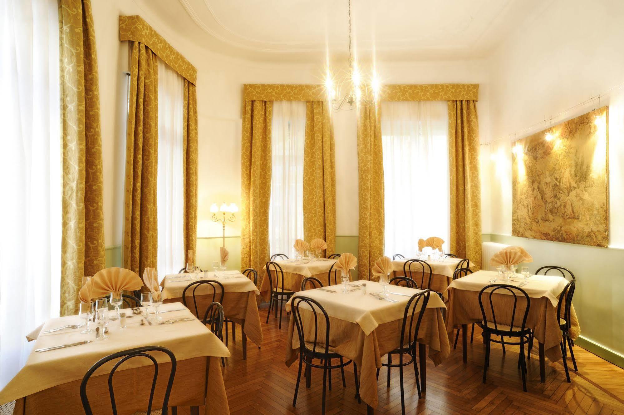 Hotel Alfieri Alassio Exterior photo